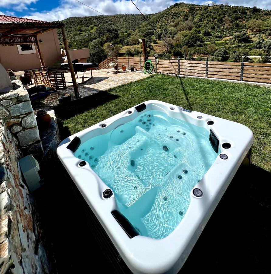 Ampelos Cretan Villa - Private Pool & Heated Ozone Jacuzzi Yerolákkos Exterior foto